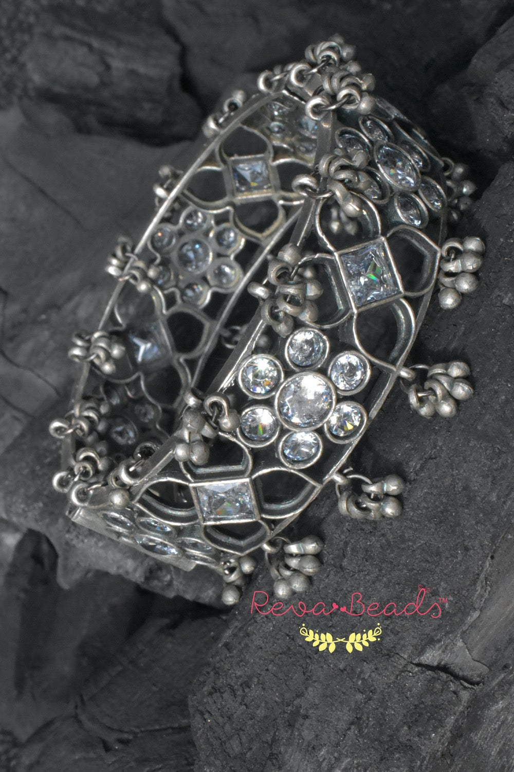 openable bangle