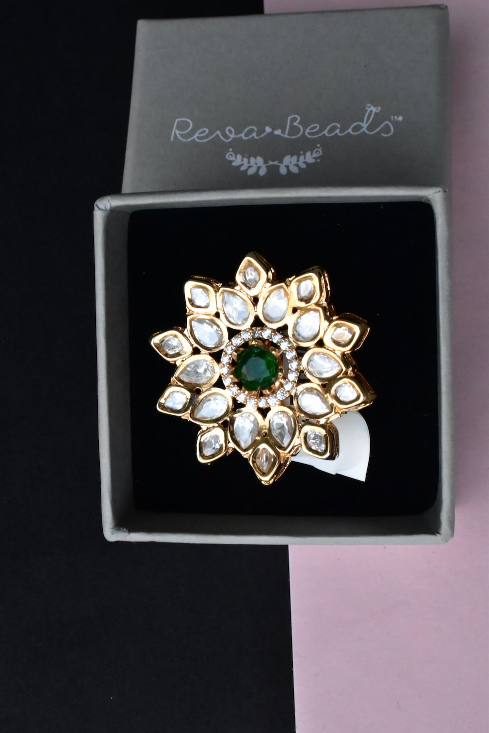 green Kundan finger ring