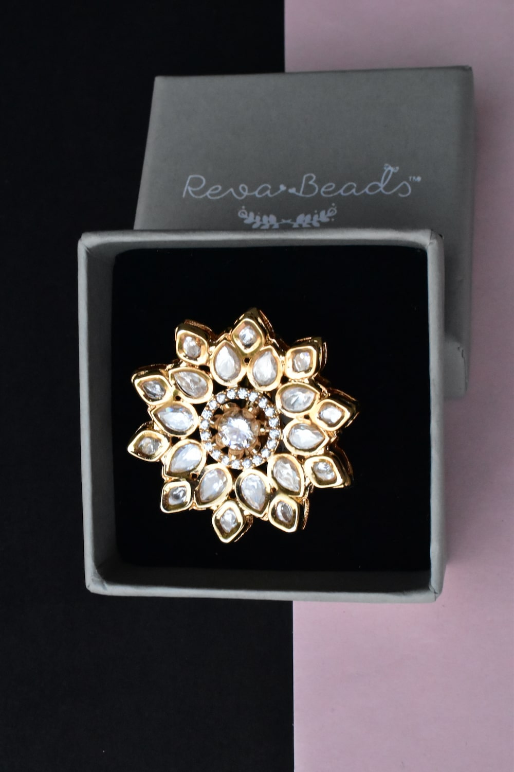 white kundan finger ring