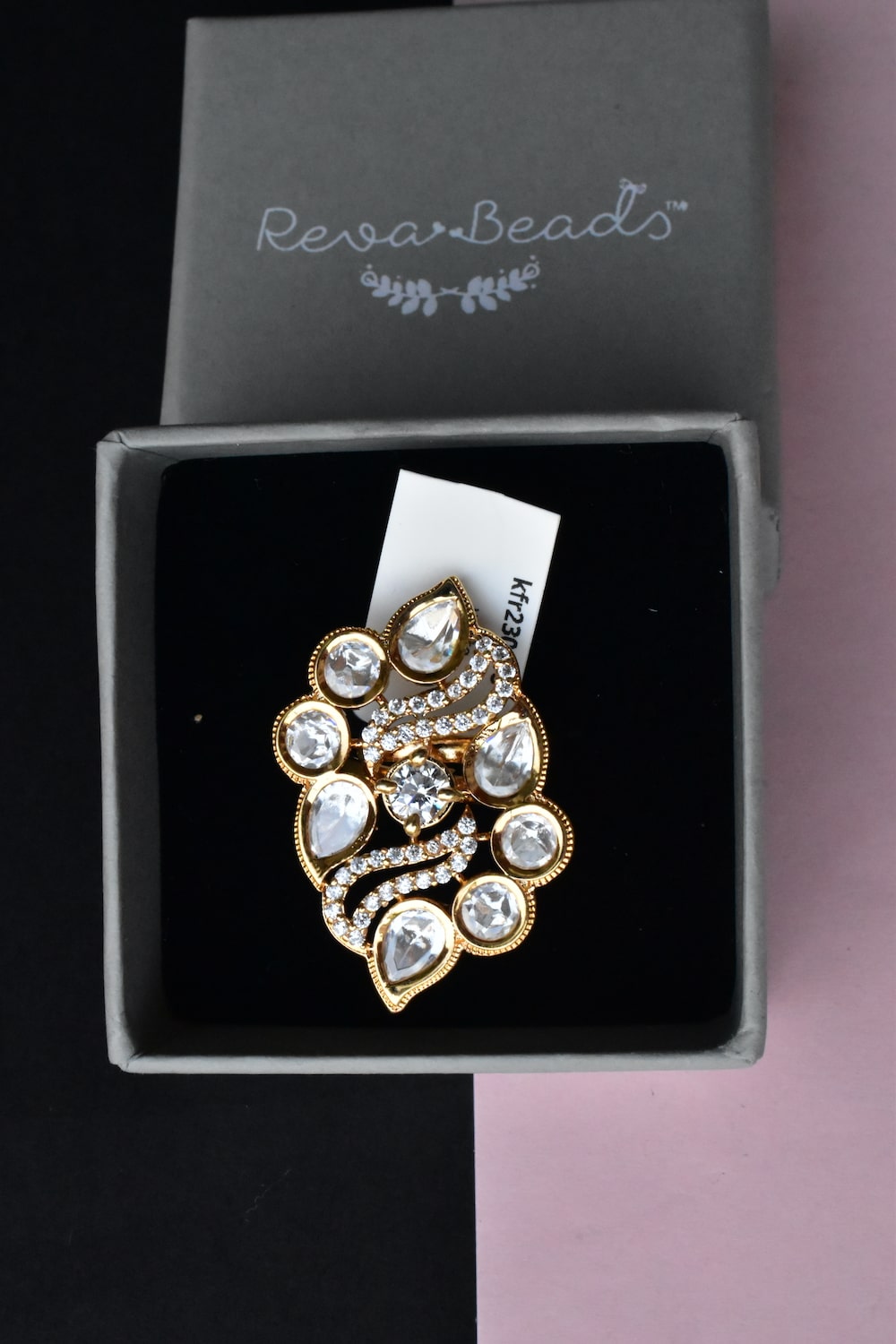 white kundan finger ring