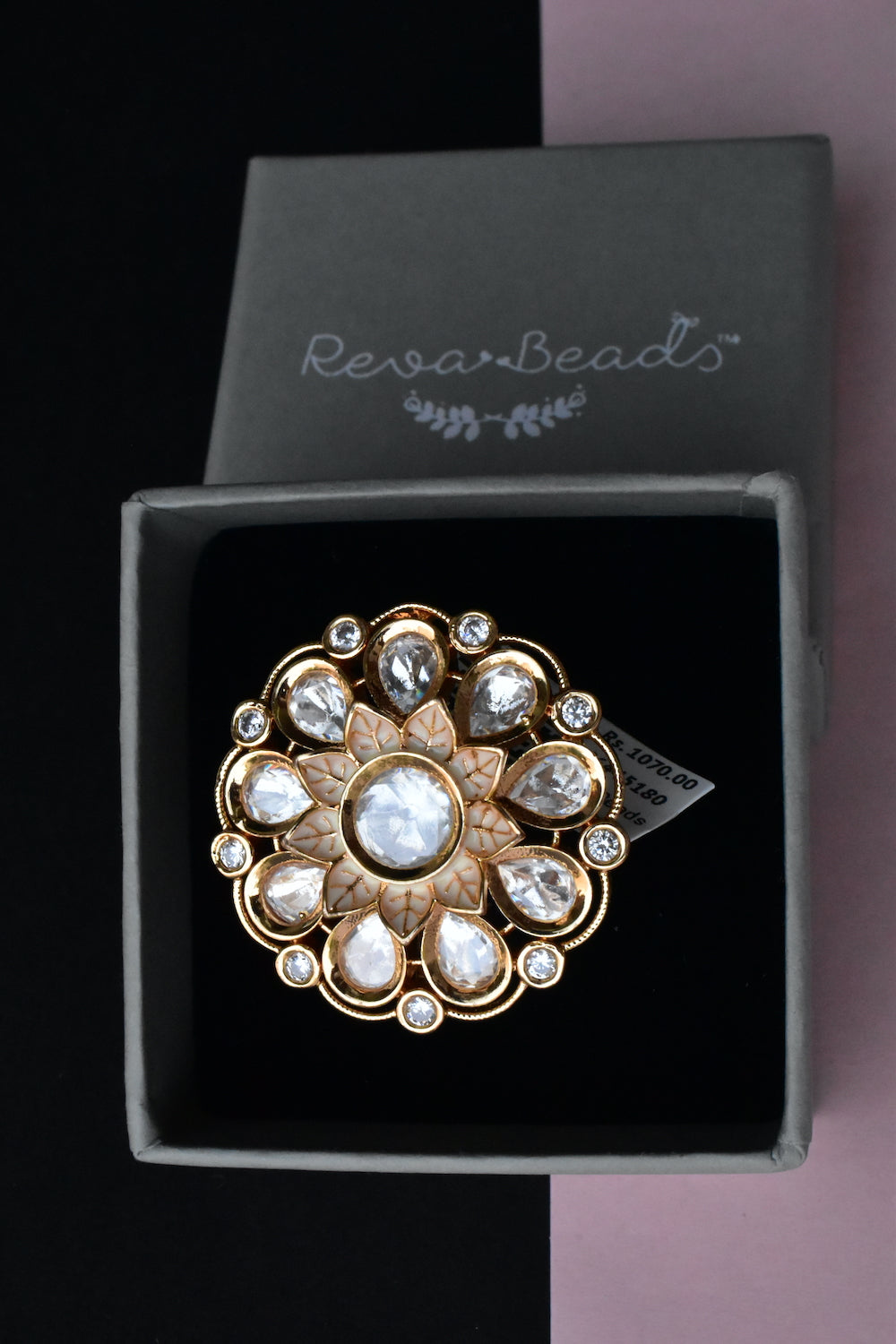 white kundan finger ring