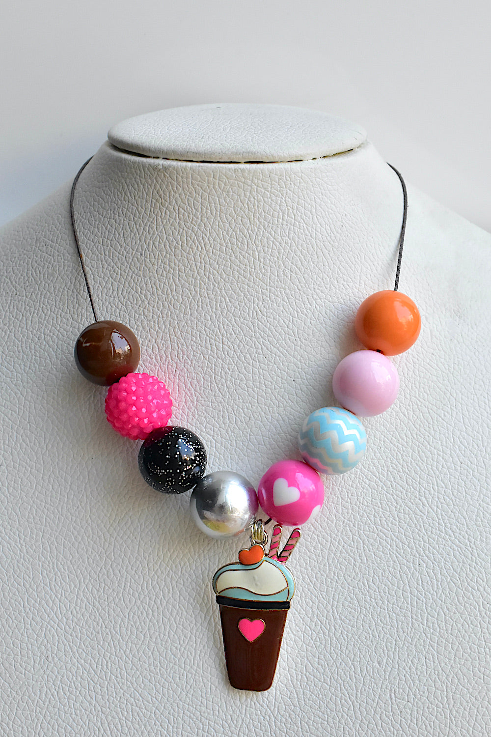 frappe love necklace