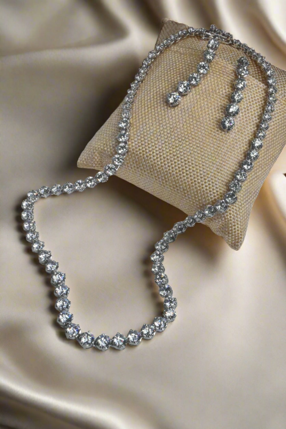 solitaire diamond necklace