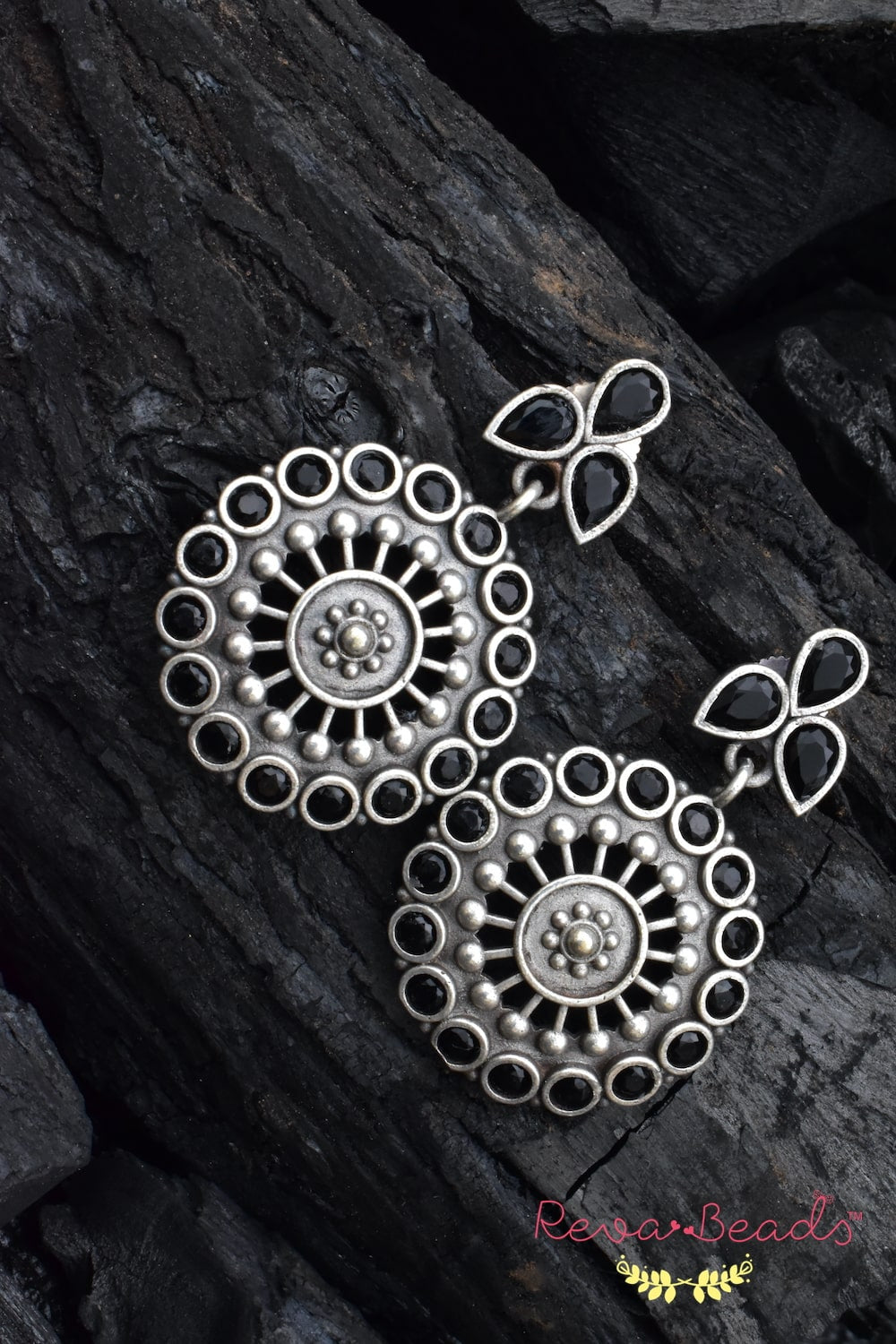 black silver earrings