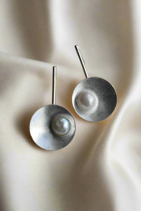 matte silver pearl stud