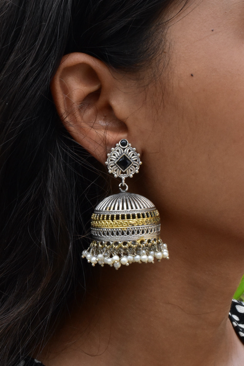 medium size jhumka