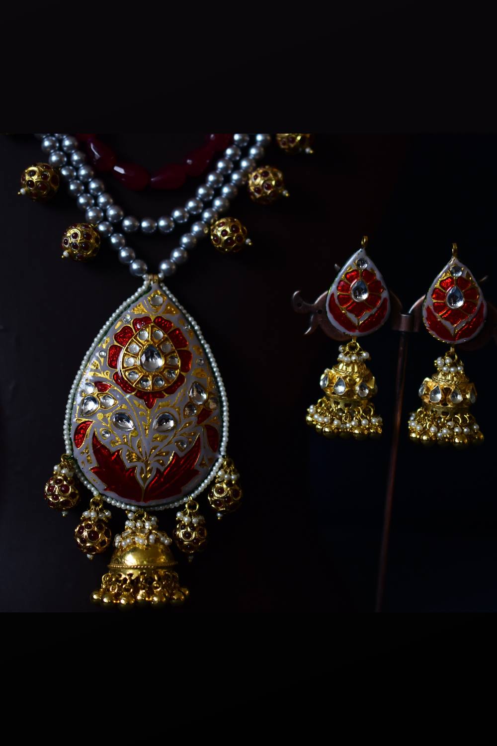grey red jewelry