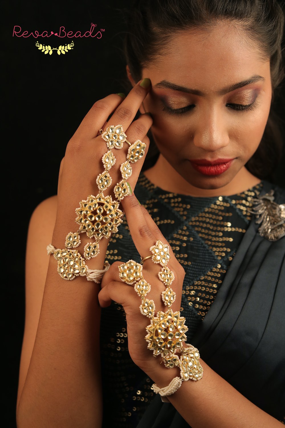 kundan haathphool