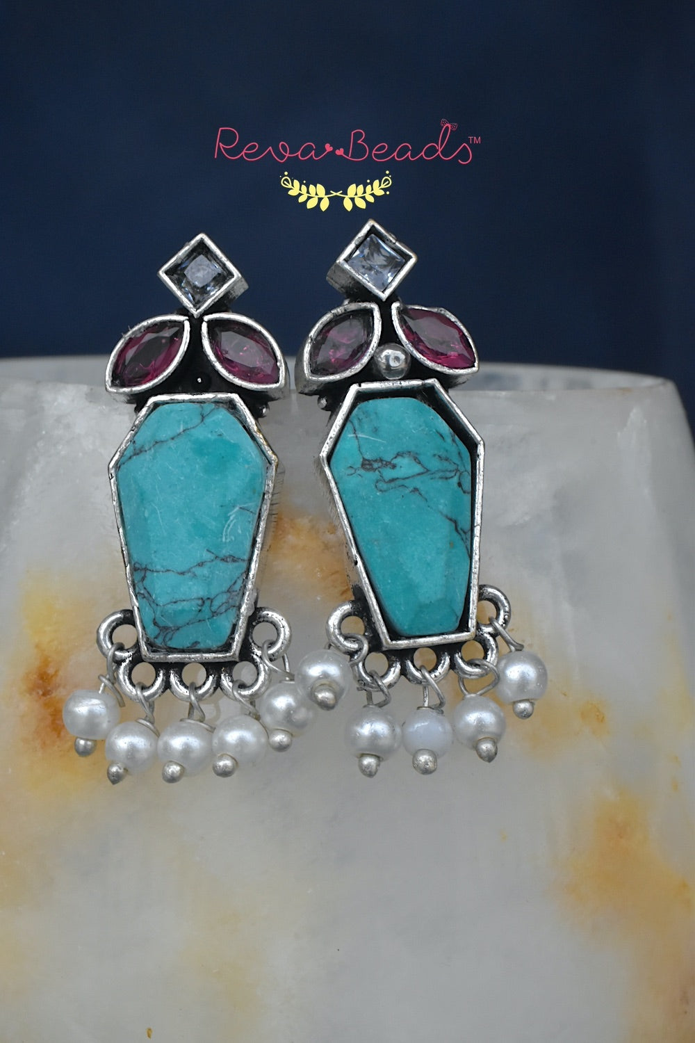 oxidised studs