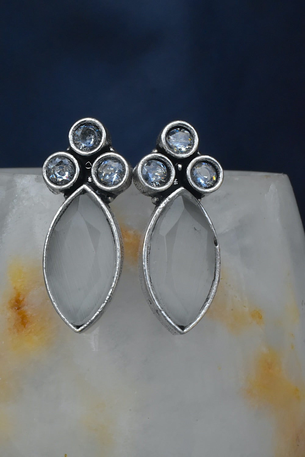 oxidised studs