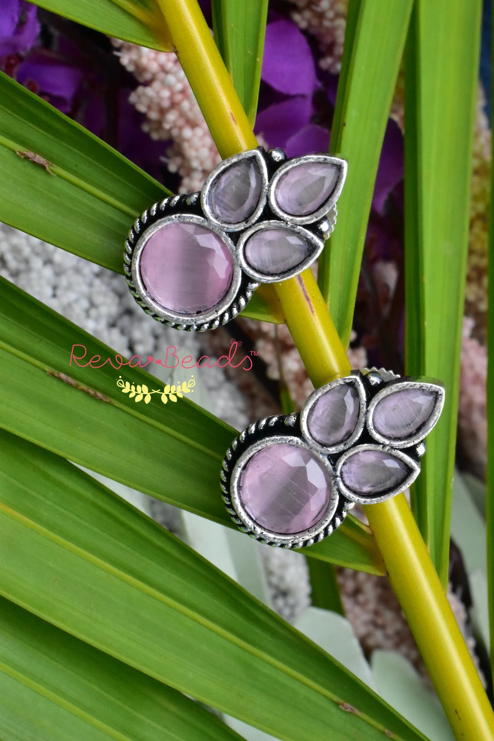 monalisa stone earrings