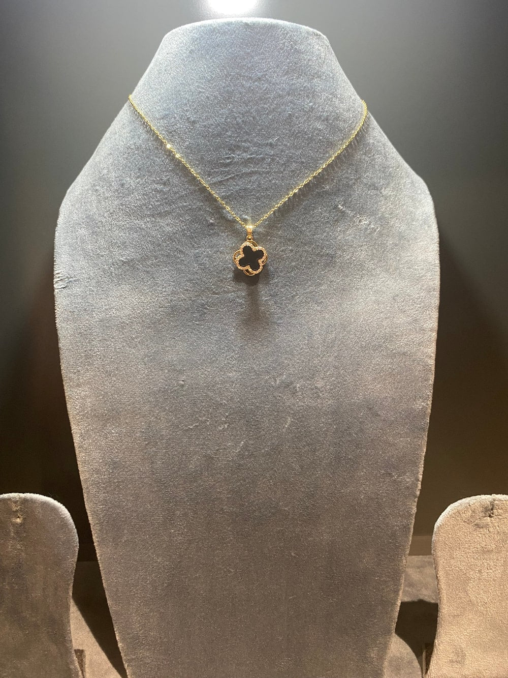 minimalist gold polish necklace 221043-1