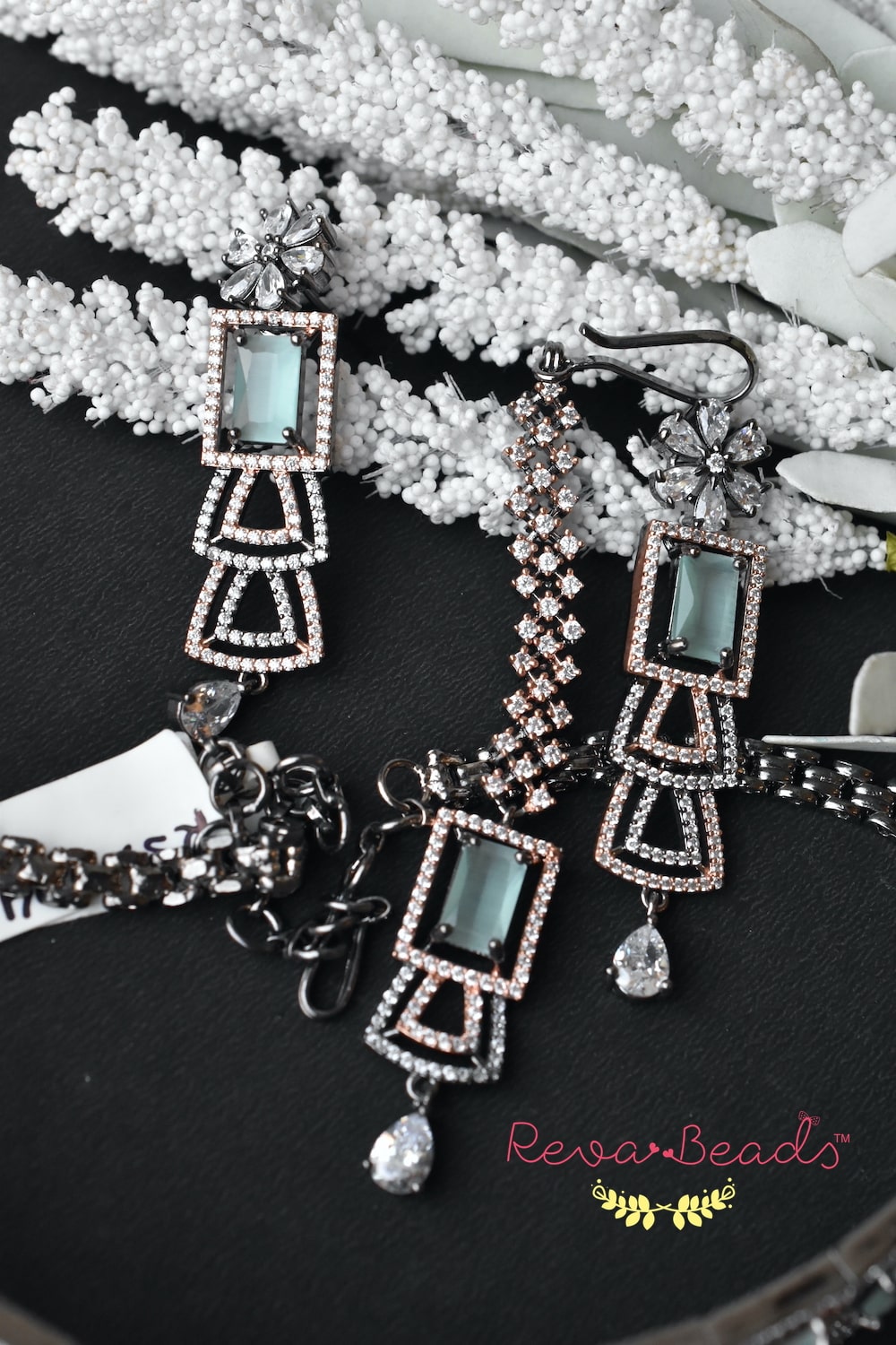 ad dual tone and gold polish chokar Necklace Earrings tika Set 220489-521