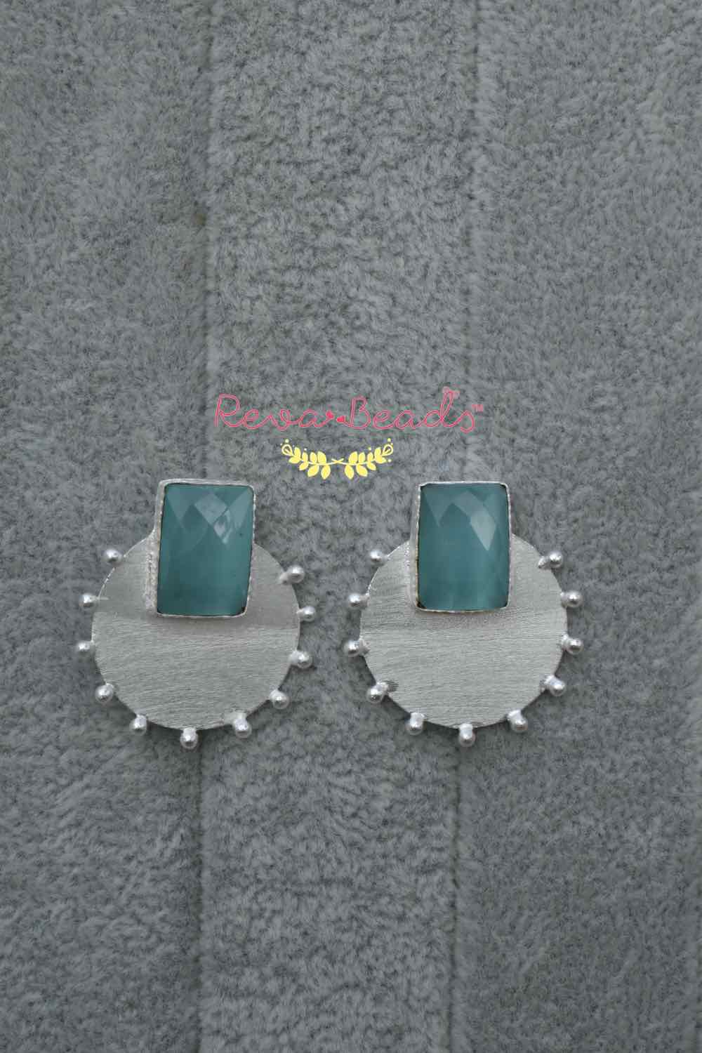 Light weight turquoise earrings