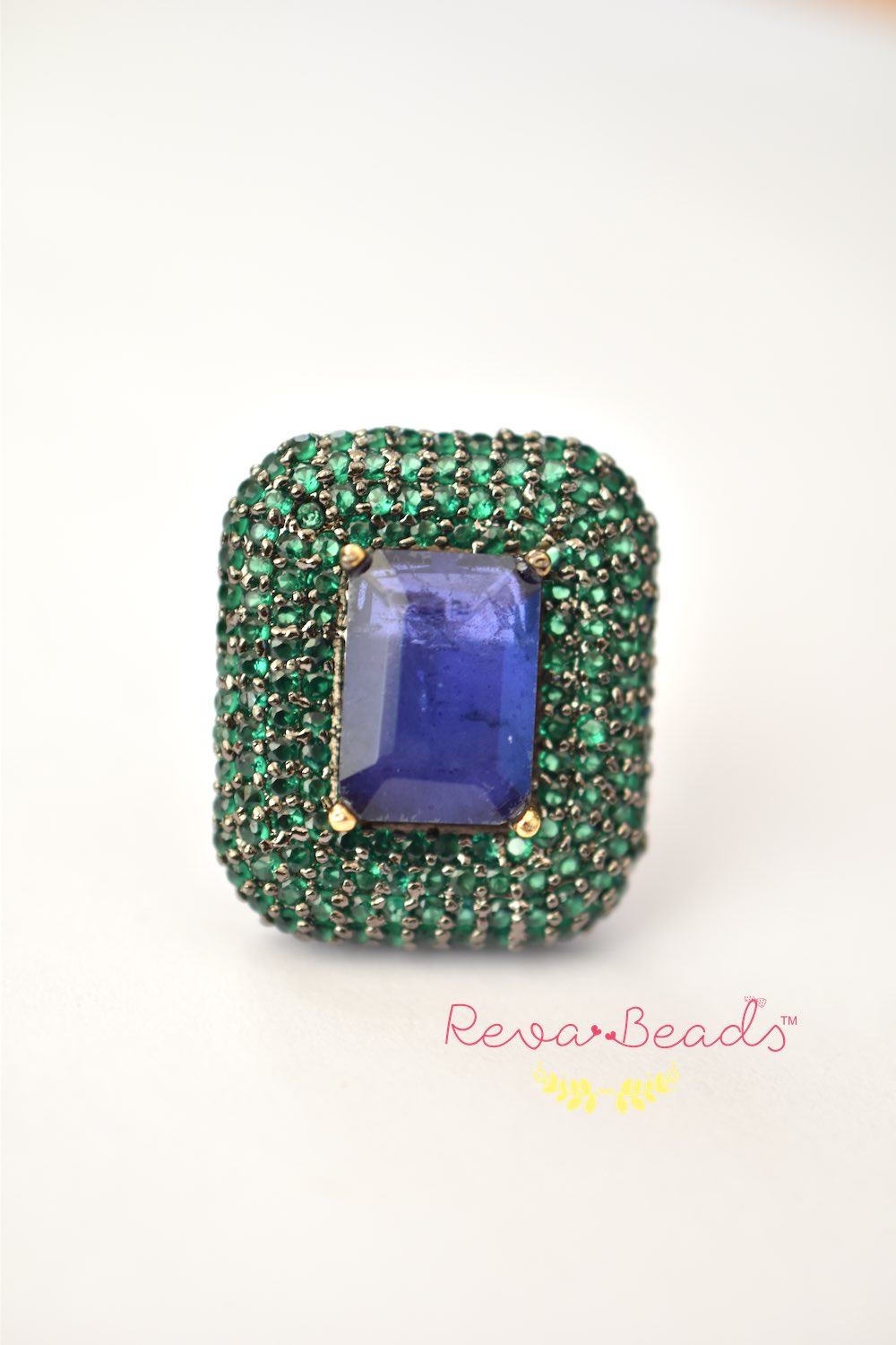 emerald sapphire zircone finger ring