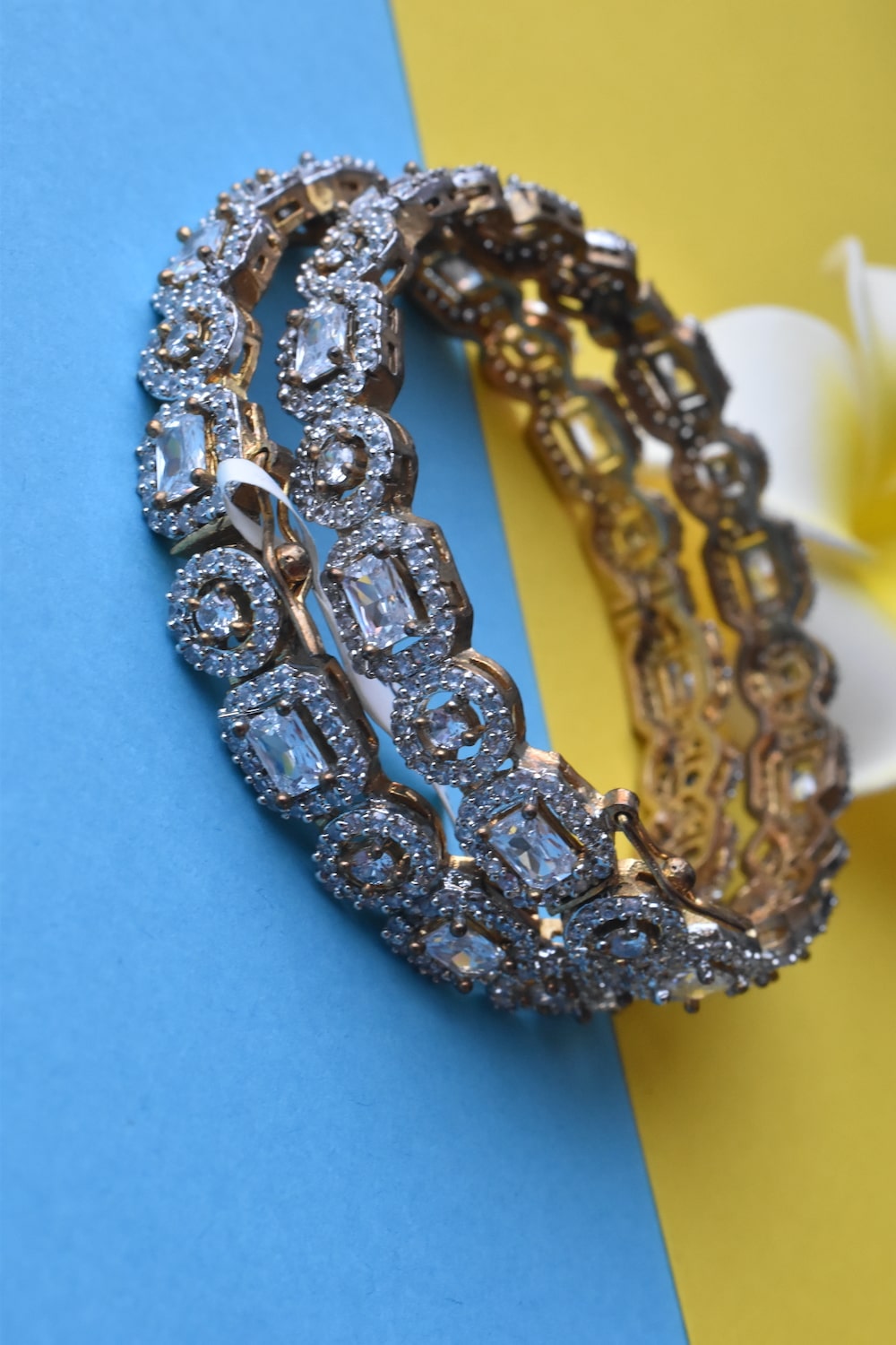 ad bangles