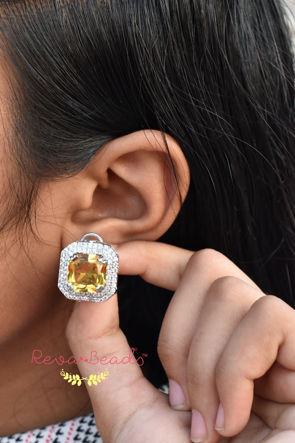 citrine studs