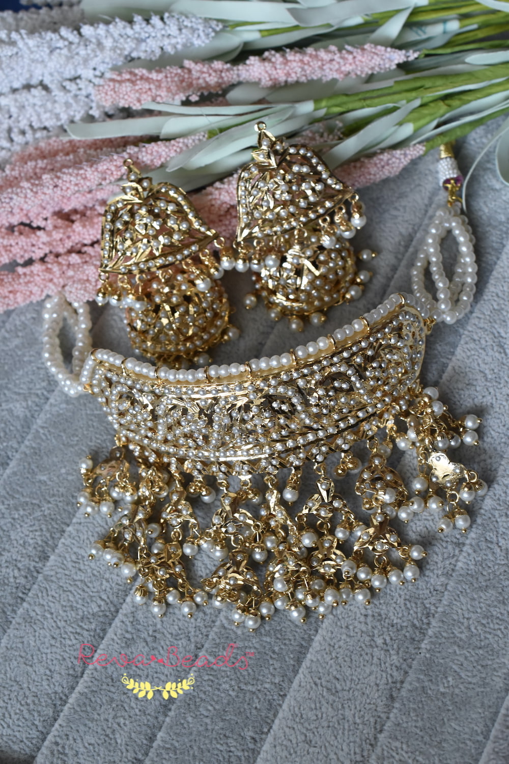 pearl jadaau choker Edit alt text