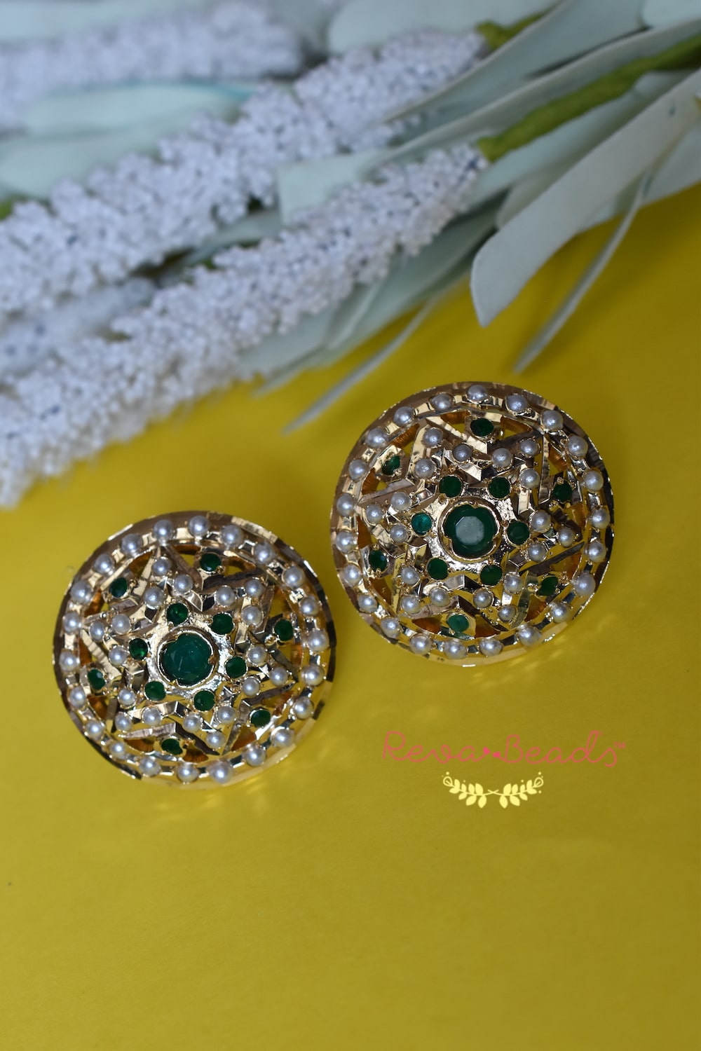 pearl kundan studs