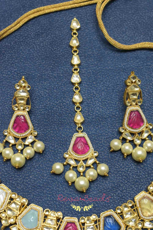 carving stone jewellery