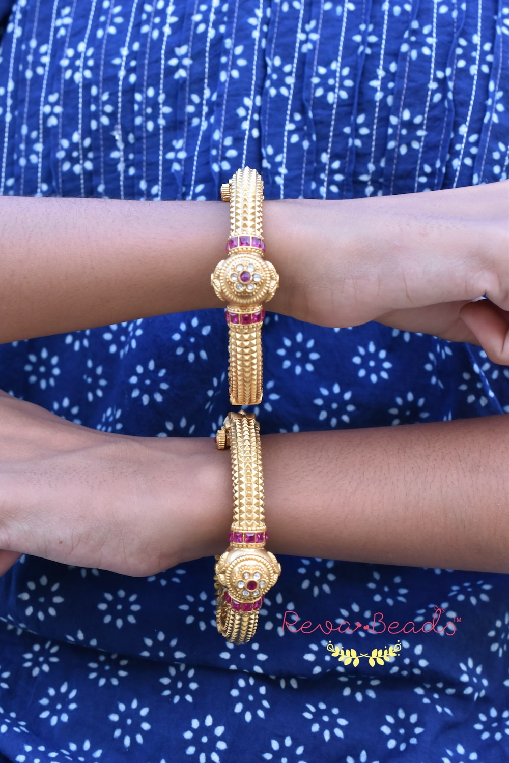 carving bangles