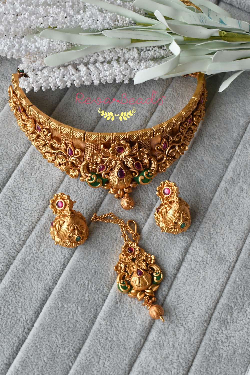 gold choker set