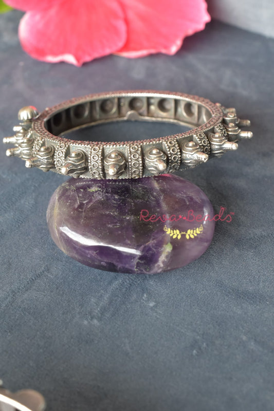 light weight oxidised bangle