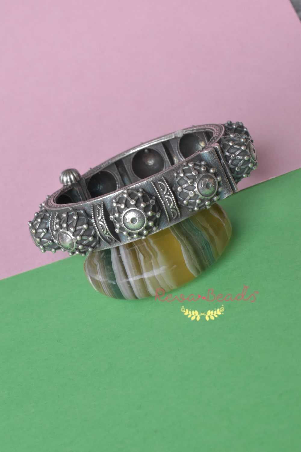 openable silver bangle