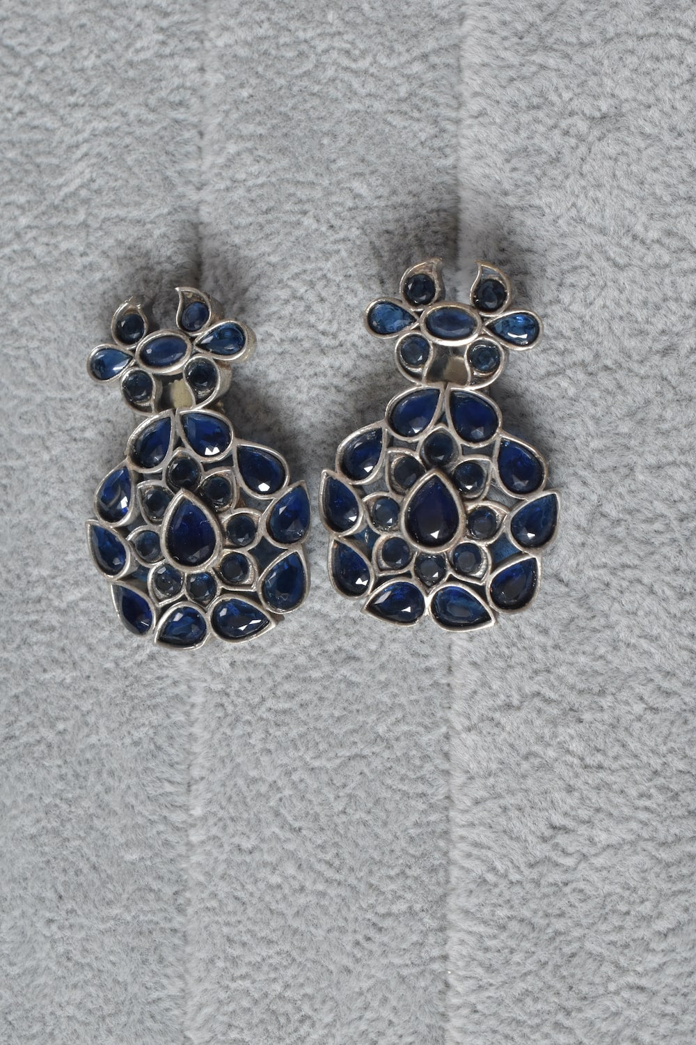 tribal stud earrings trse221200