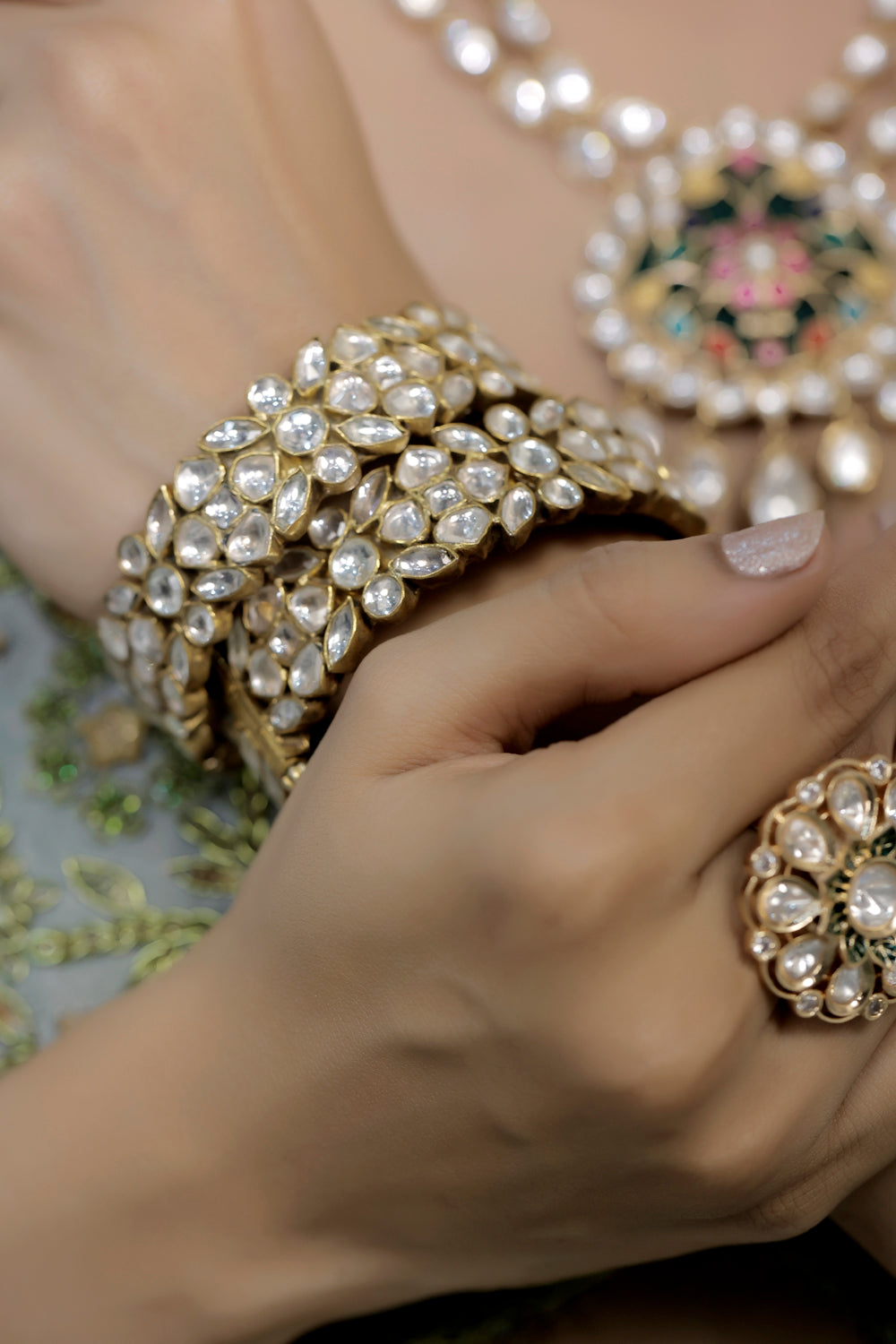 kundan bangles