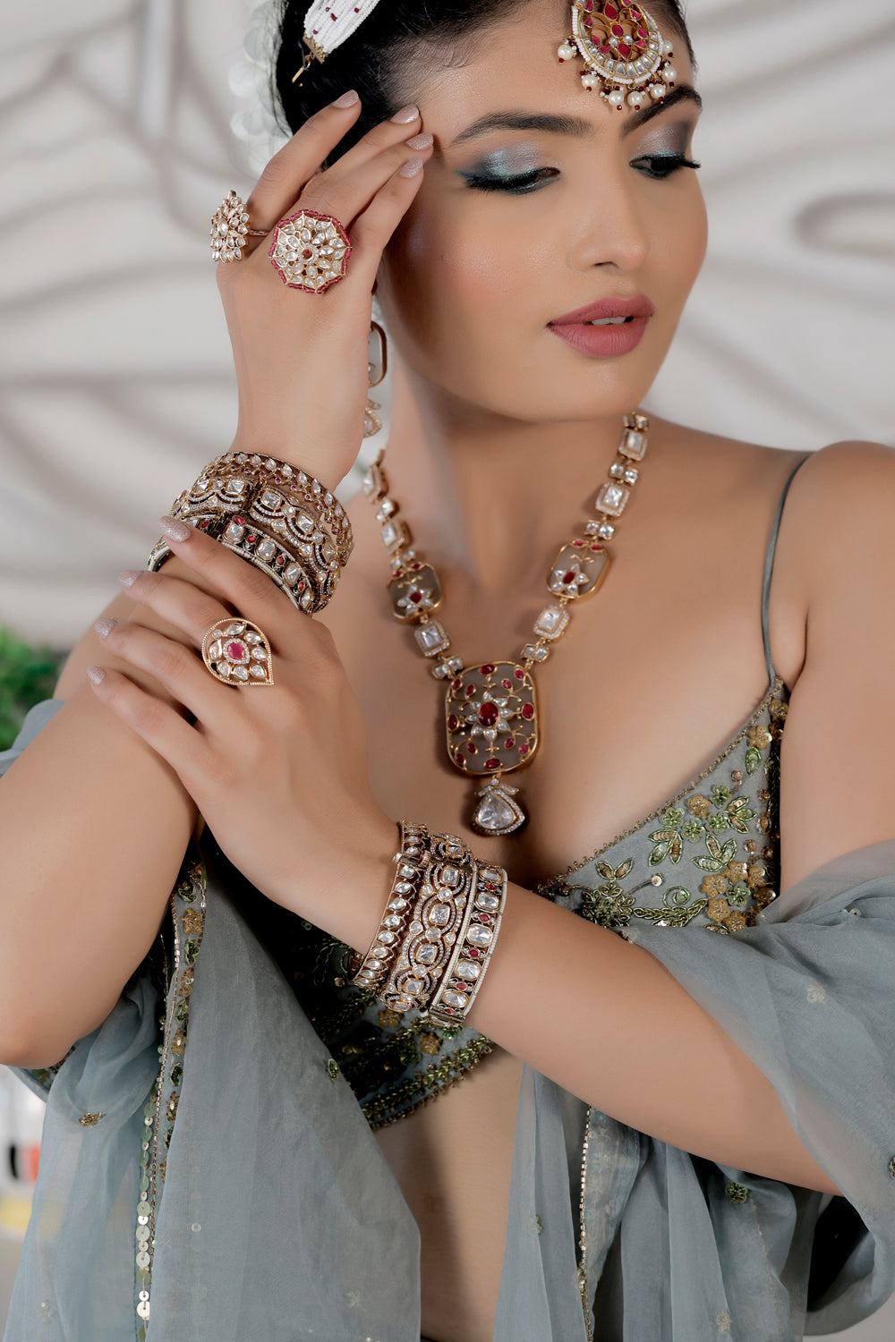 victorian tyaani kundan bridal jewelry