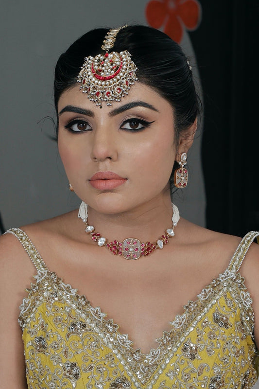 delicate pota ruby choker