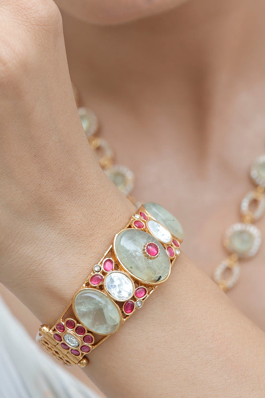 semi-precious stone kundan antique gold bracelet 240334