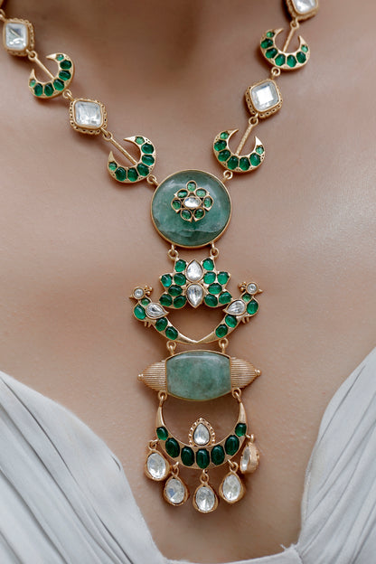green semi precious stone necklace set