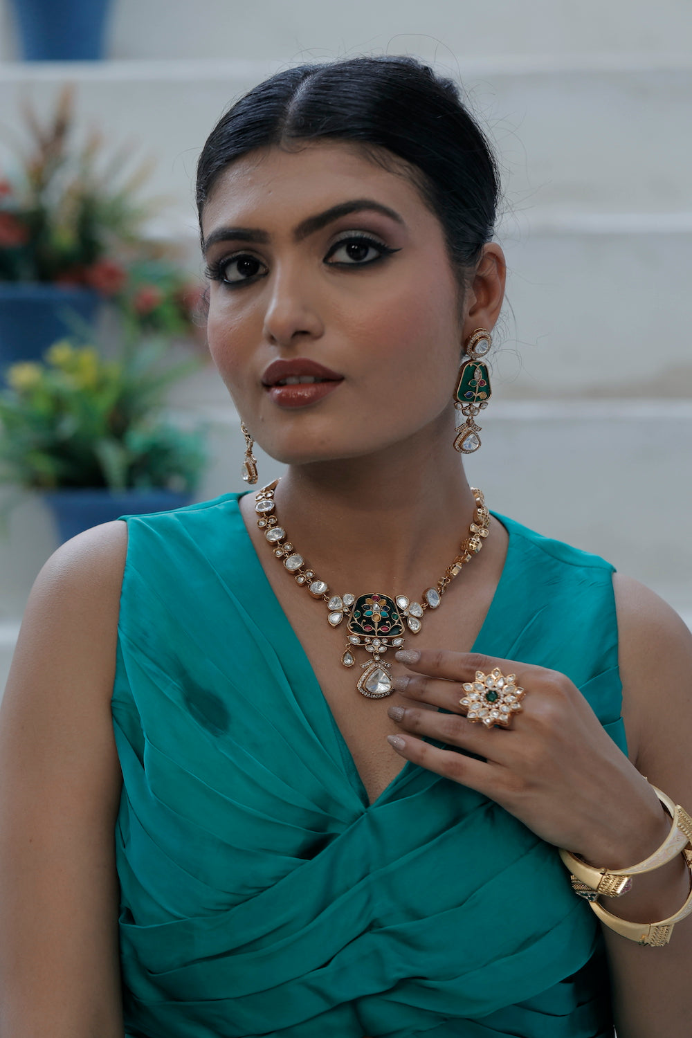 holdalinecklace set