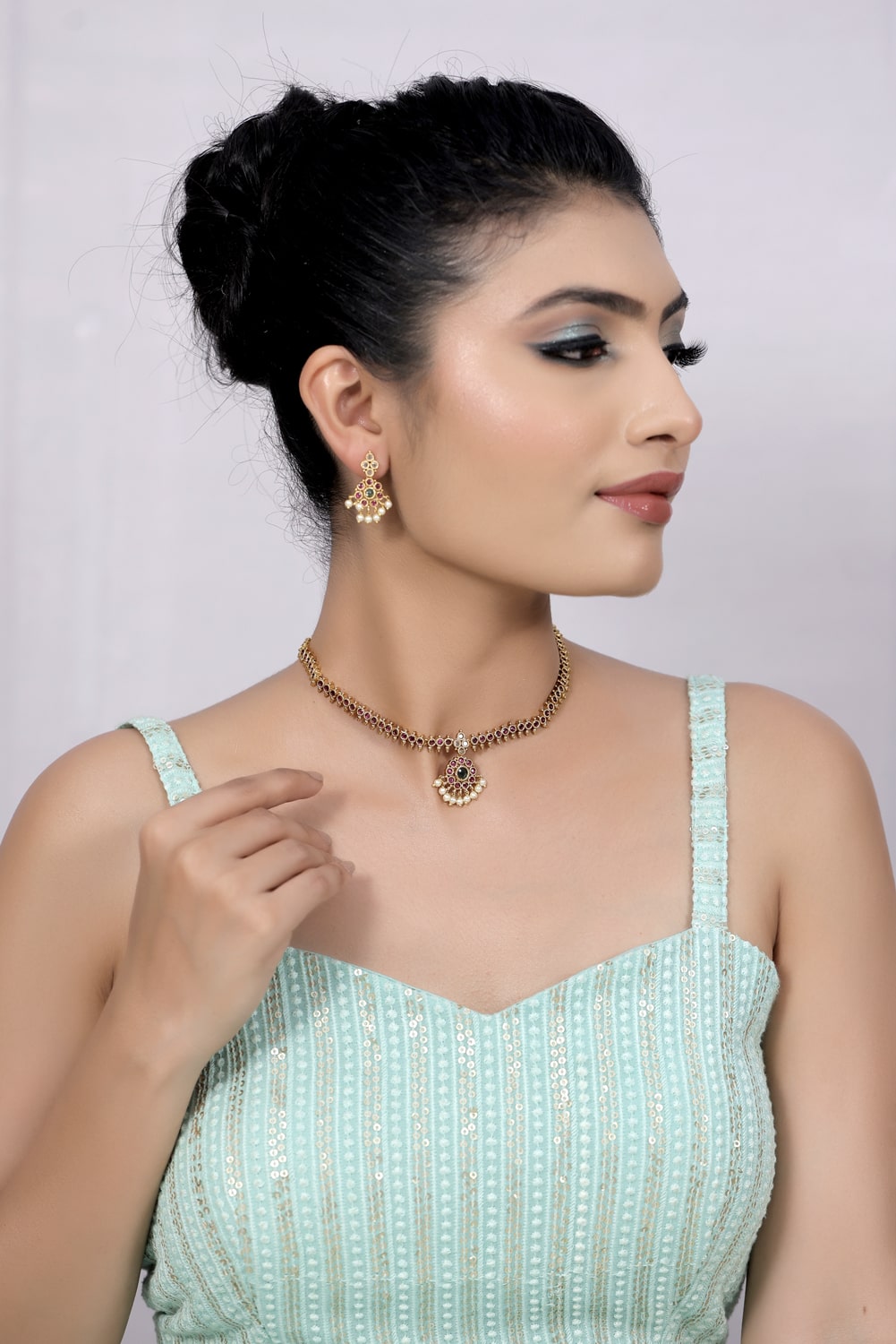delicate temple set