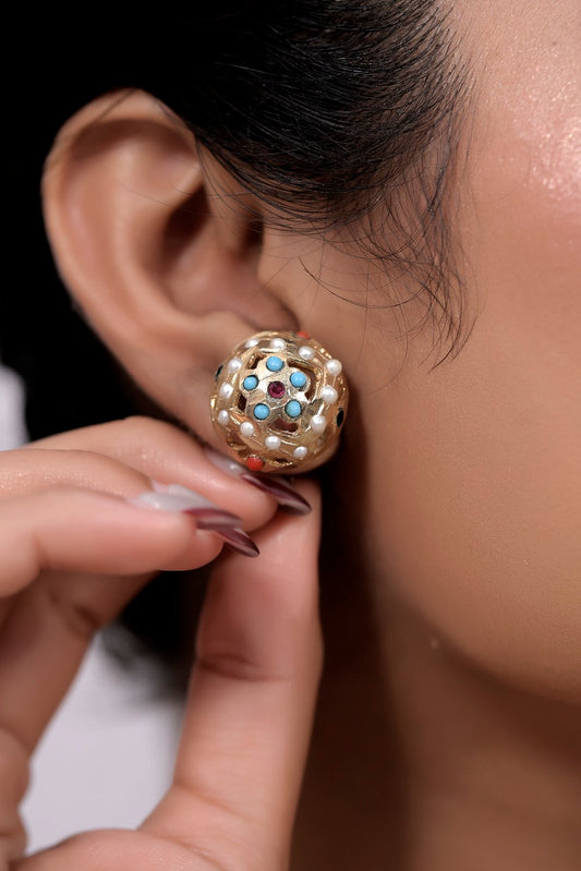 jadau stud earrings