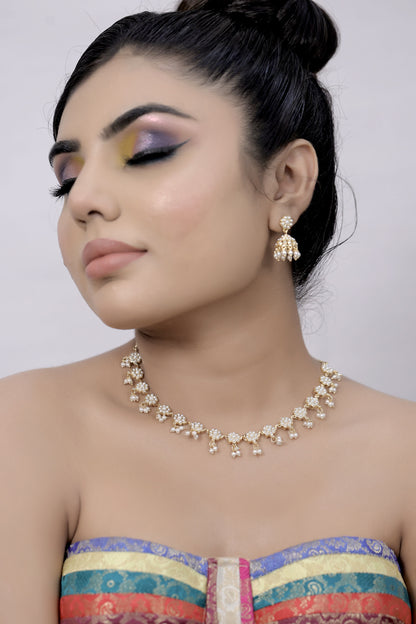 delicate pearl choker