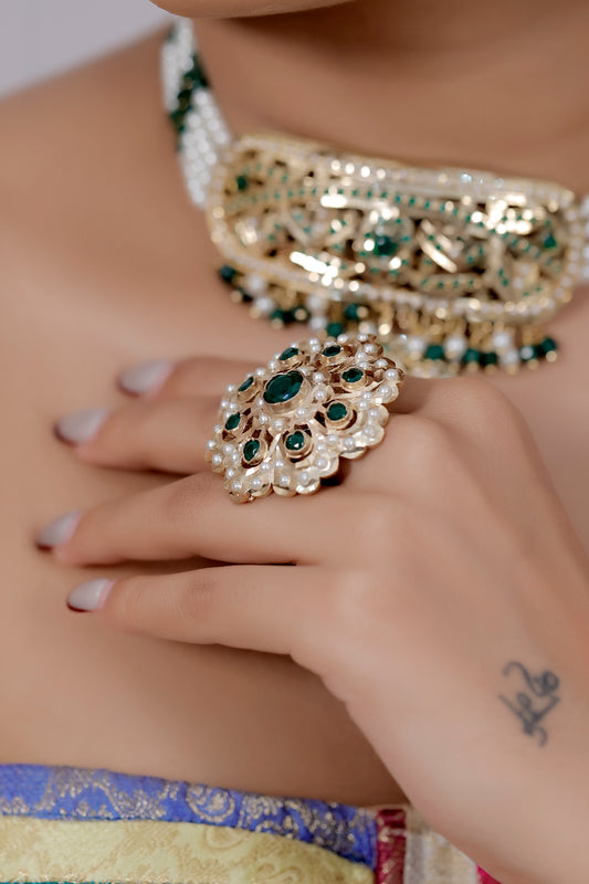 pearl emerald jadau finger ring