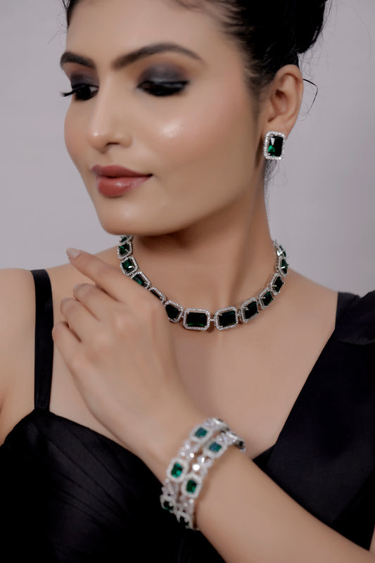 Silver Emerald Necklace Earrings Set ssnes250179