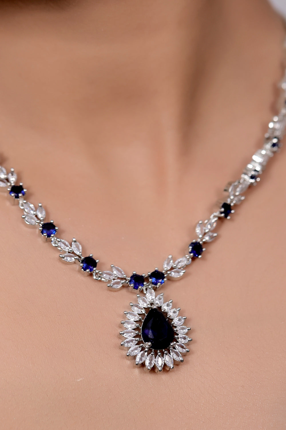 ad silver polish necklace set