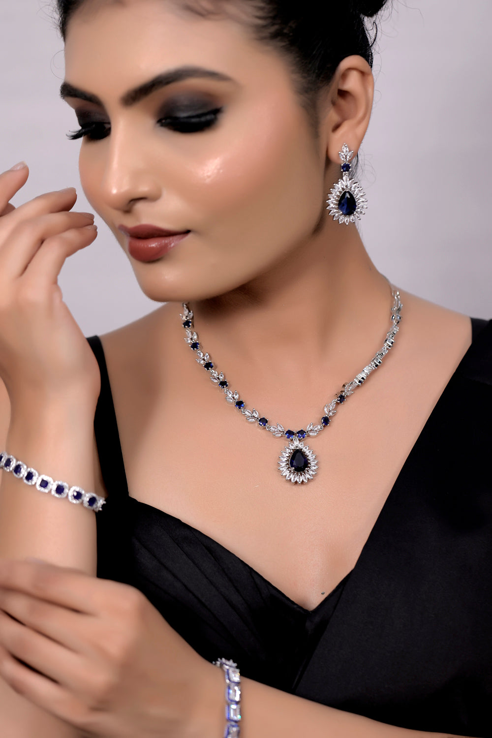 ad silver polish necklace set
