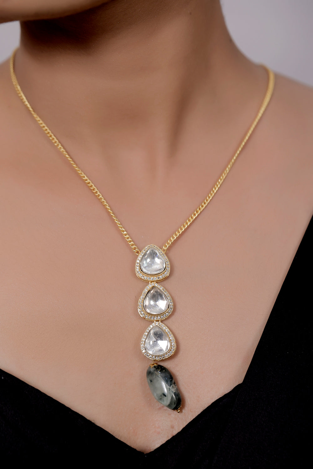 gold polish long necklace