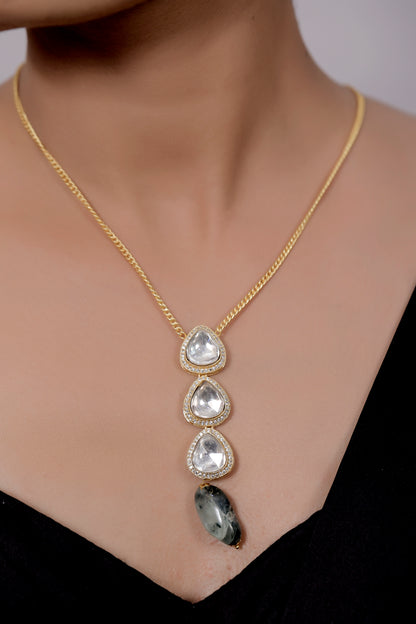 gold polish long necklace