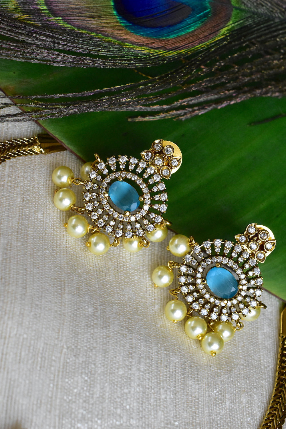 Zirconia antique gold Choker Set 250249