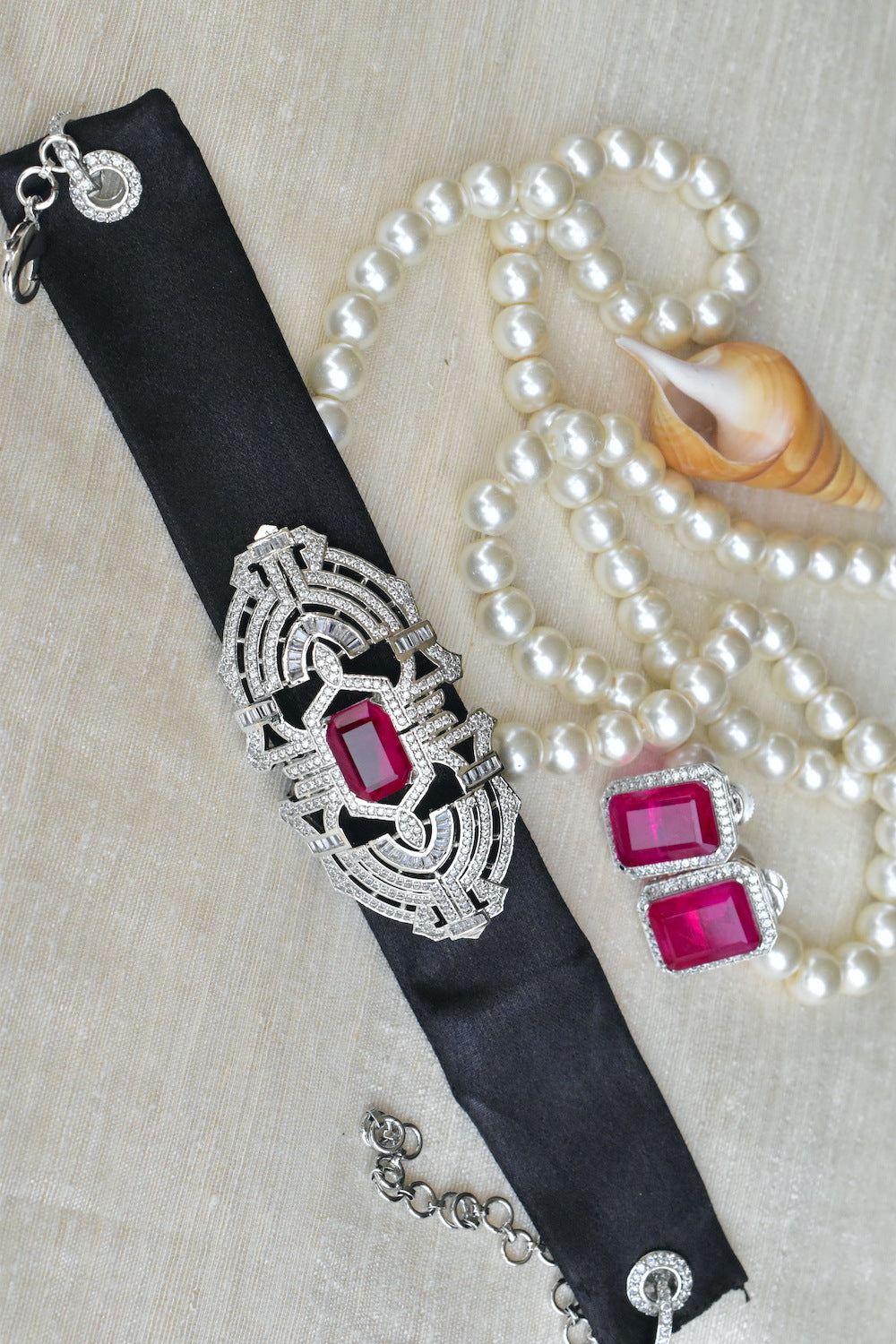 pink doublet choker set