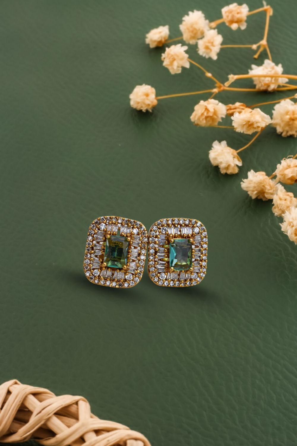 Ad zircon antique gold polish oval stud earrings adgpse250305