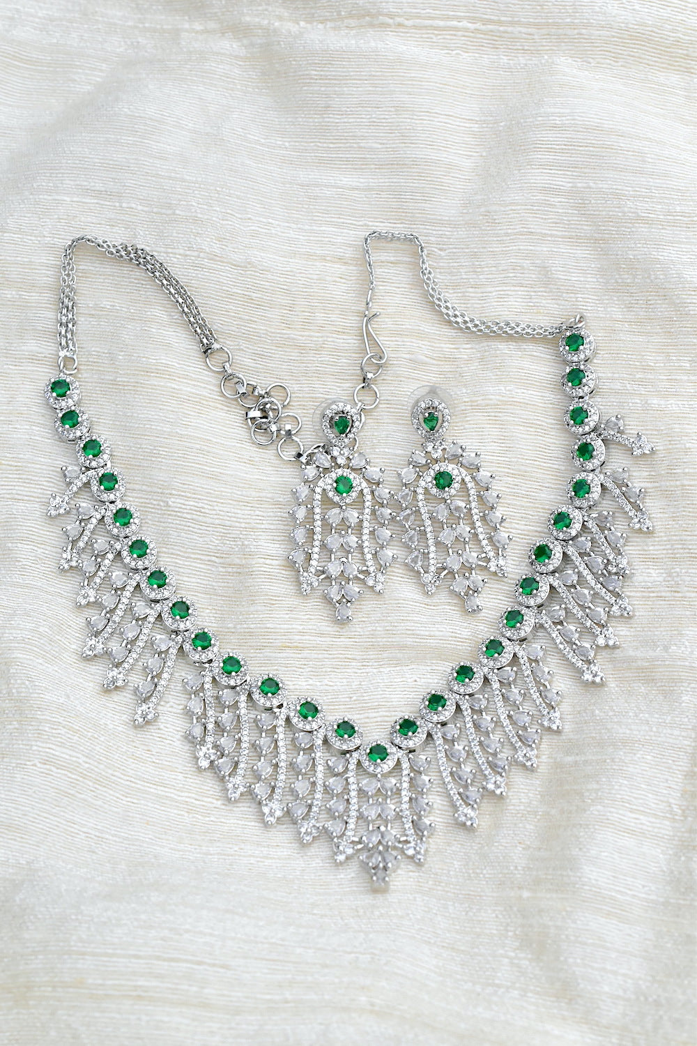 emerald diamond necklace drop earrings