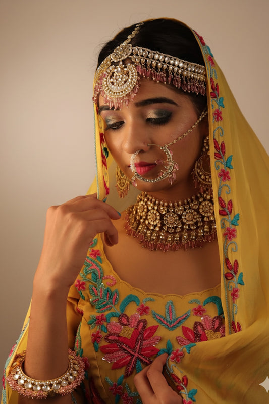 bridal look booker mehendi, sangeet, haldi, indian bridal jewellery