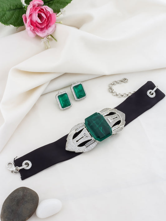 big doublet stone choker set